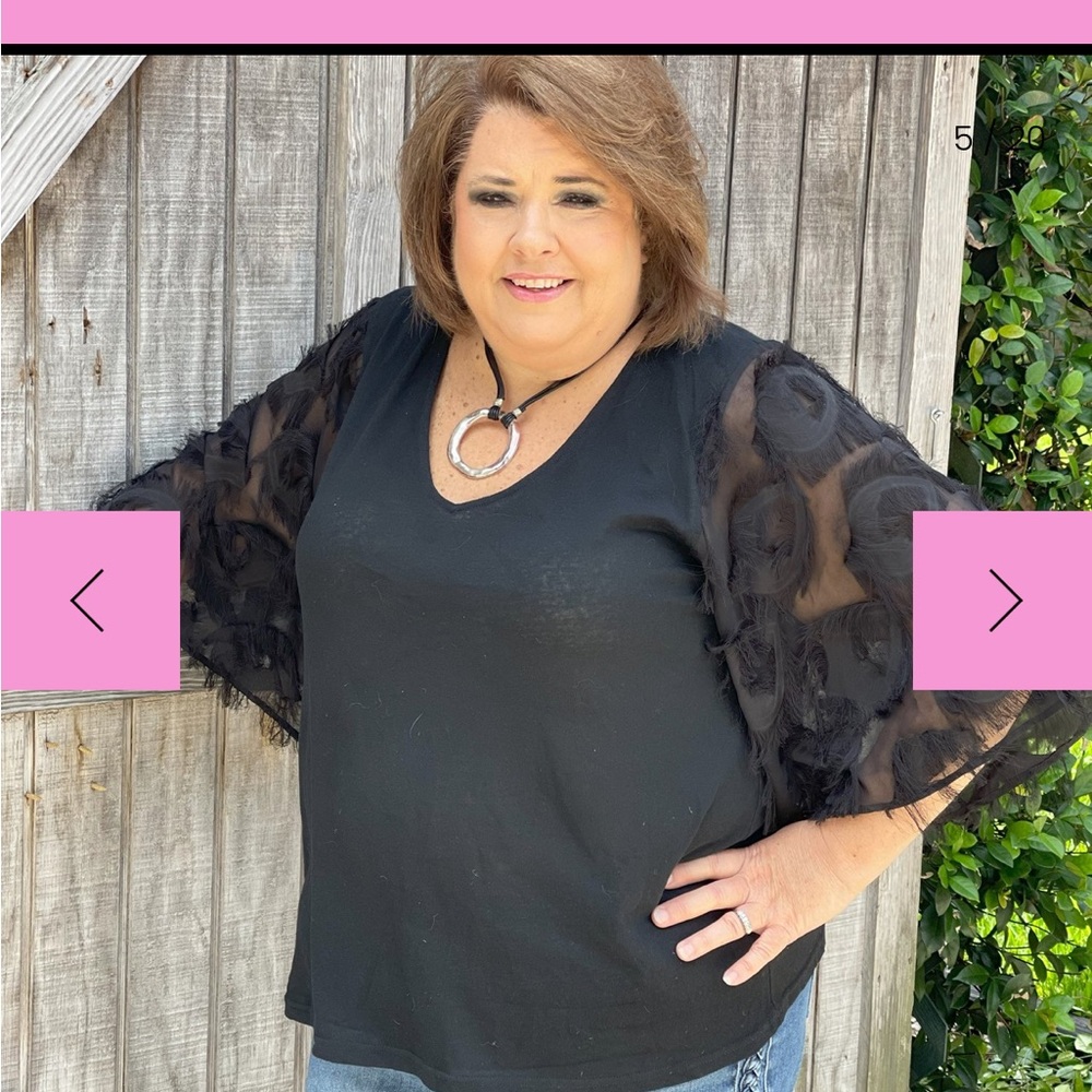 Beautiful Black Feather 3/4 sleeves